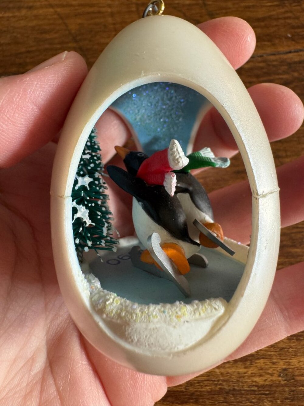 Four Penguin Ornament by Hallmark Collector's Series 1989, 1990, 1991 or 1992 - Picture 16 of 16